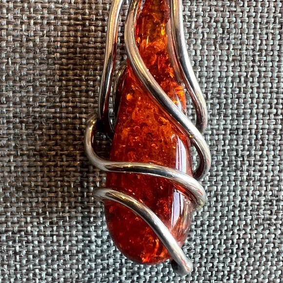 🔥Host Pick🔥Baltic Red Orange Cognac Amber Sterling Wrapped Pendant & Chain 18” - Picture 7 of 12